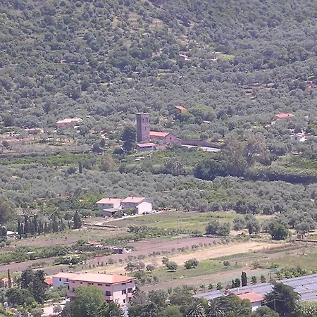 بيت ضيافة Villamari
